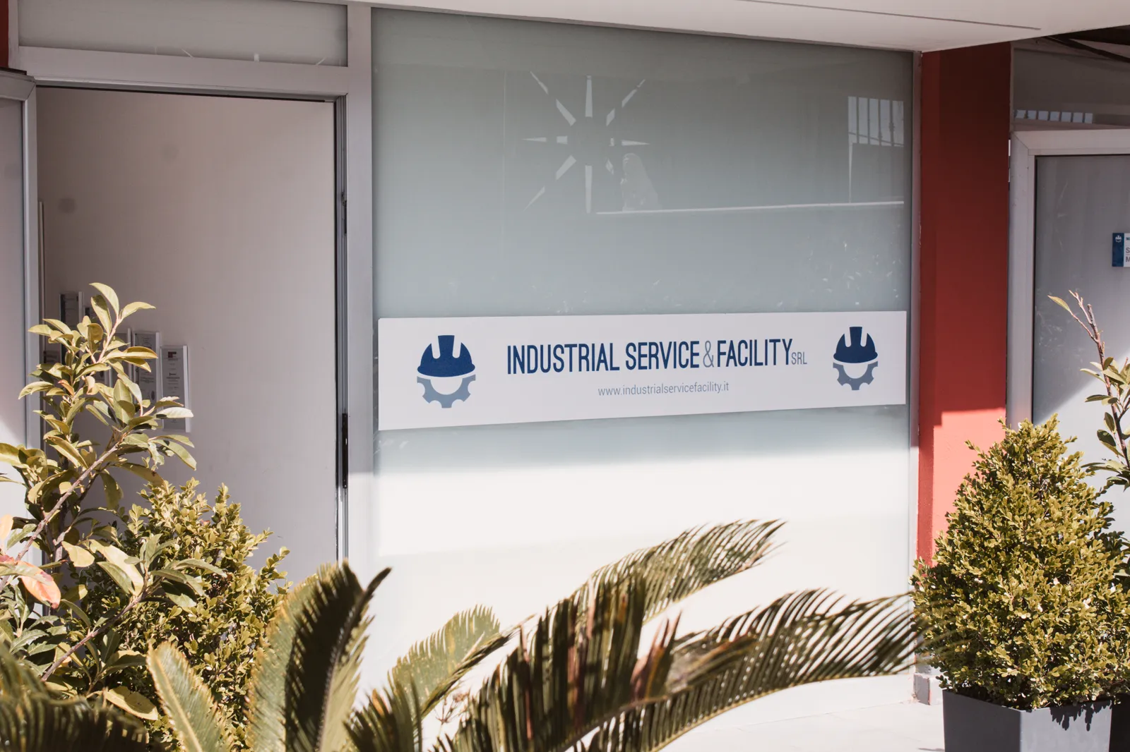 Ingresso della sede Industrial Service & Facility