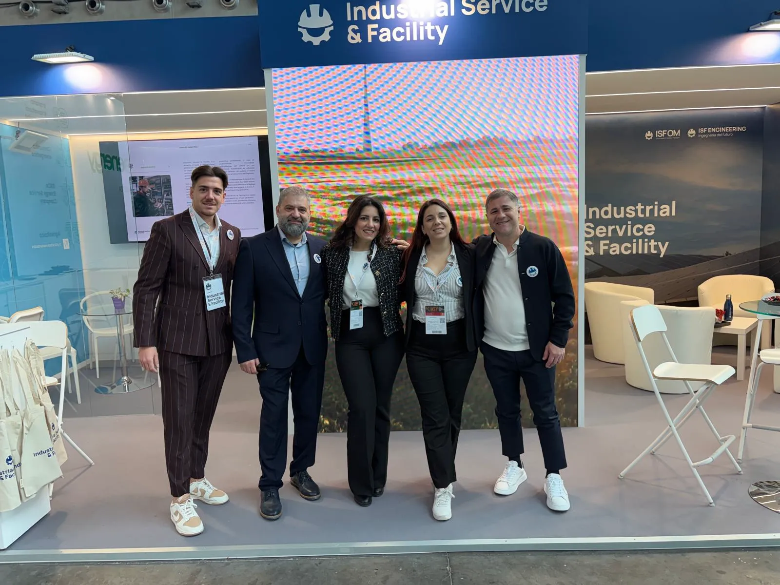 Il team Industrial Service & Facility allo stand fieristico